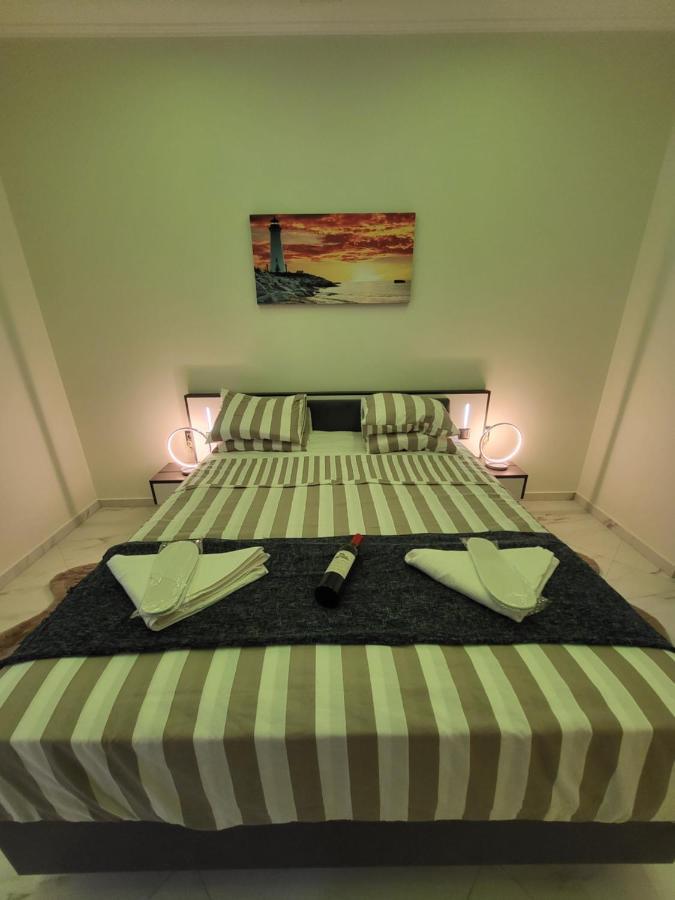 Romantic Deluxe Svite Wise Jacuzzi And Sauna Athens Luaran gambar
