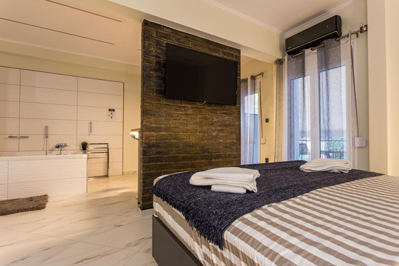 Romantic Deluxe Svite Wise Jacuzzi And Sauna Athens Luaran gambar
